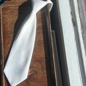 Men's White Satin Tie - Classic Formal Accessory